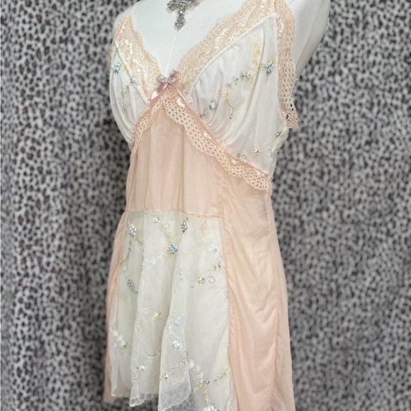 Pink sheer coquette fairy floral embroidered nightie slip dress lingerie medium - Picture 4 of 4